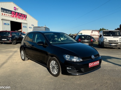 VOLKSWAGEN Golf - Cup
