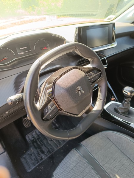 PEUGEOT 208 100 S&S ALLURE
