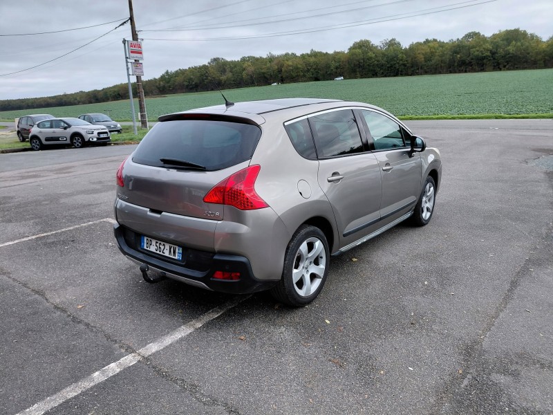 PEUGEOT 3008 1.6 HDI 112