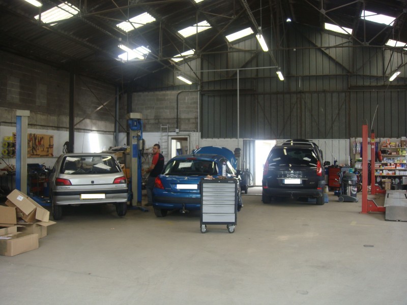 MAREUIL AUTOMOBILES