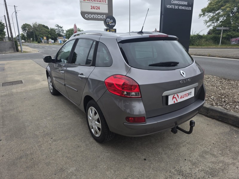RENAULT CLIO Estate III dCi 85 eco2 Dynamique TomTom