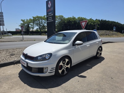 VOLKSWAGEN GOLF - 2.0 TSI 210 GTI